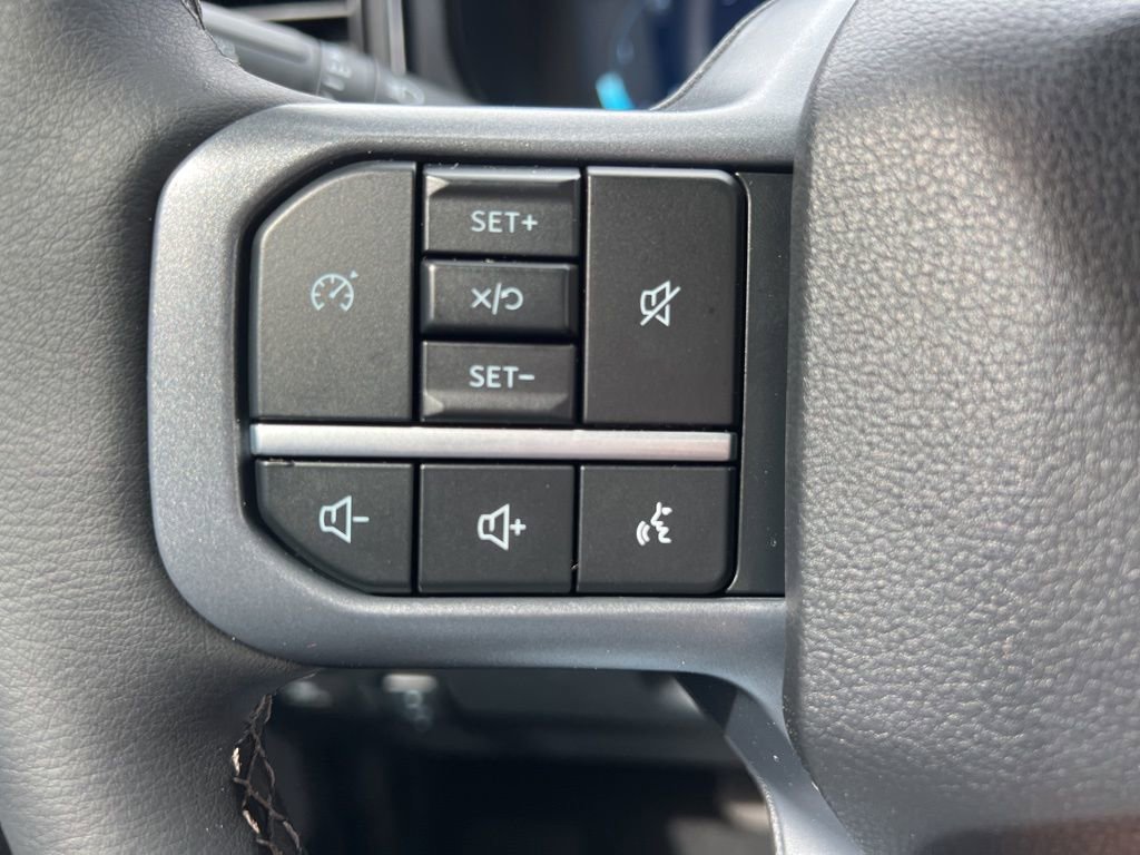 New 2026 Ford F250 Lariat w/ Chrome Package image 16