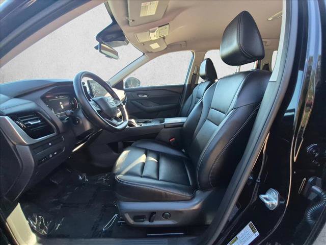 Used 2026 Nissan Rogue SL FWD image 16
