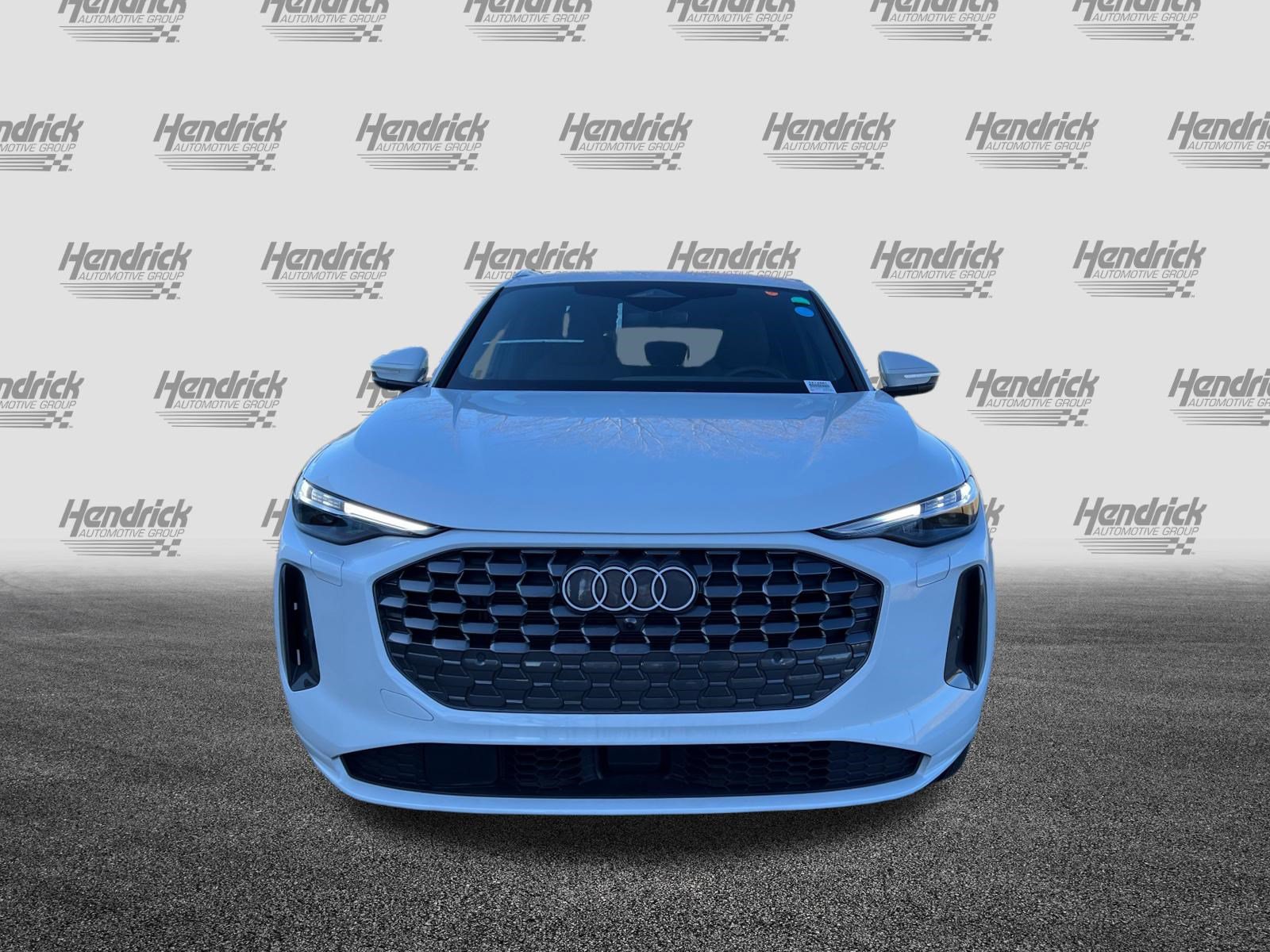 Used 2025 Audi Q5 Premium w/ Premium Plus AWD/4WD image 3
