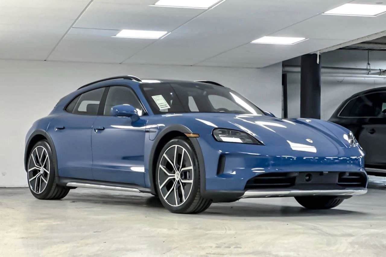 New 2025 Porsche Taycan 4S image 58