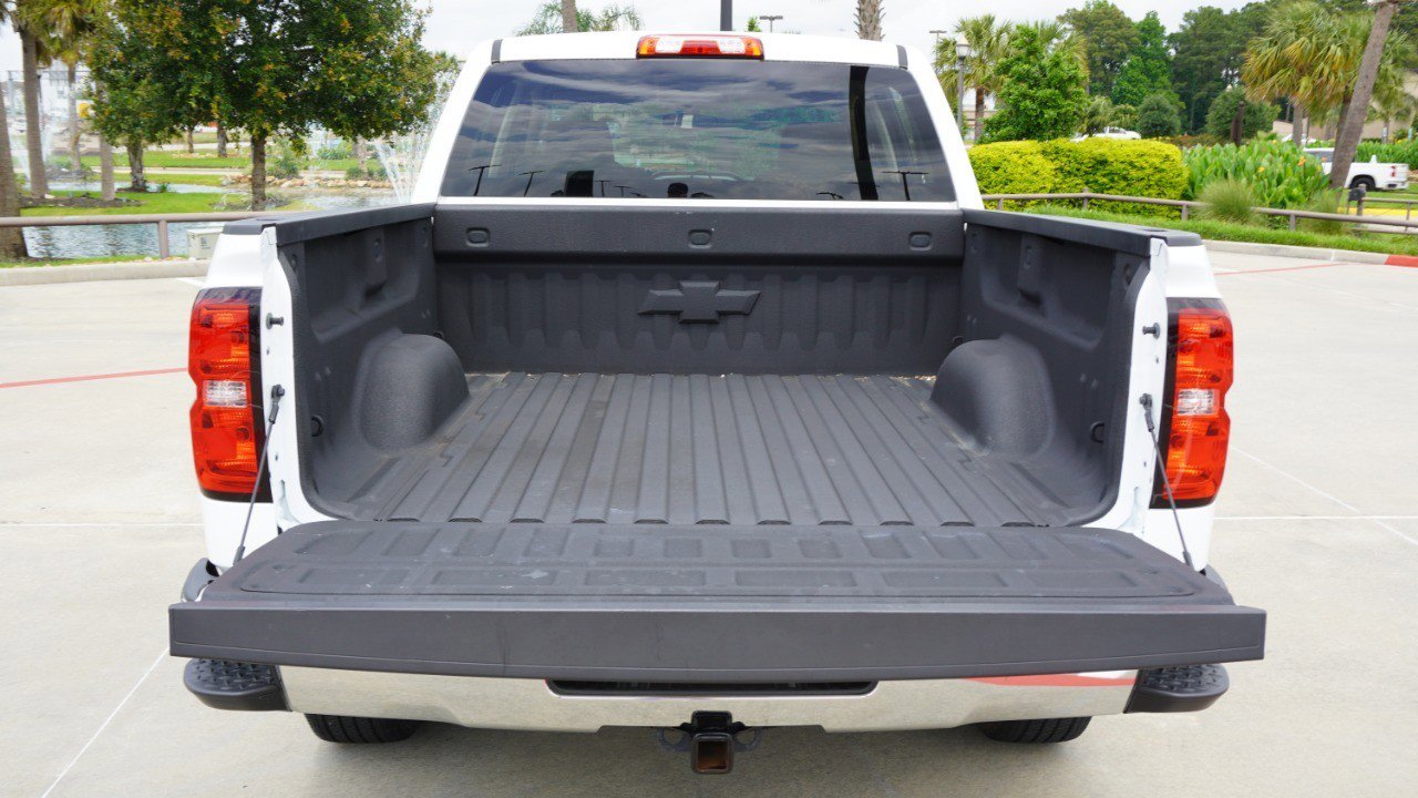 Used 2018 Chevrolet Silverado 1500 LT w/ Texas Edition RWD image 31