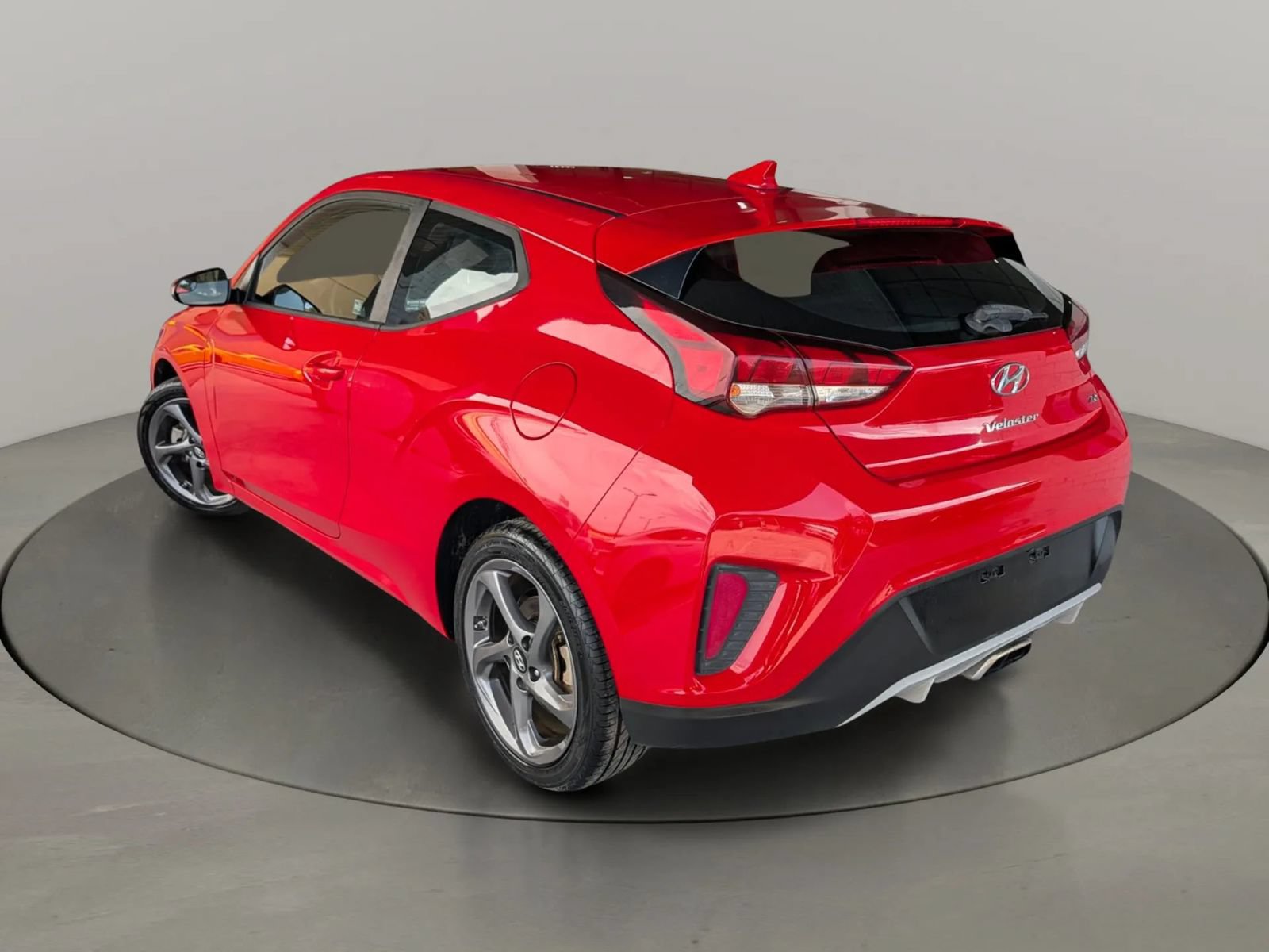 Used 2019 Hyundai Veloster 2.0 FWD image 3