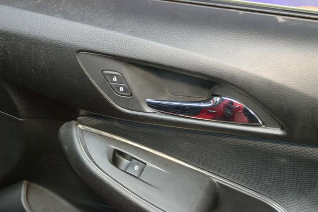 Used 2017 Chevrolet Cruze LT image 9