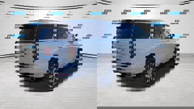 Certified 2023 Cadillac Escalade ESV Premium Luxury AWD/4WD image 8