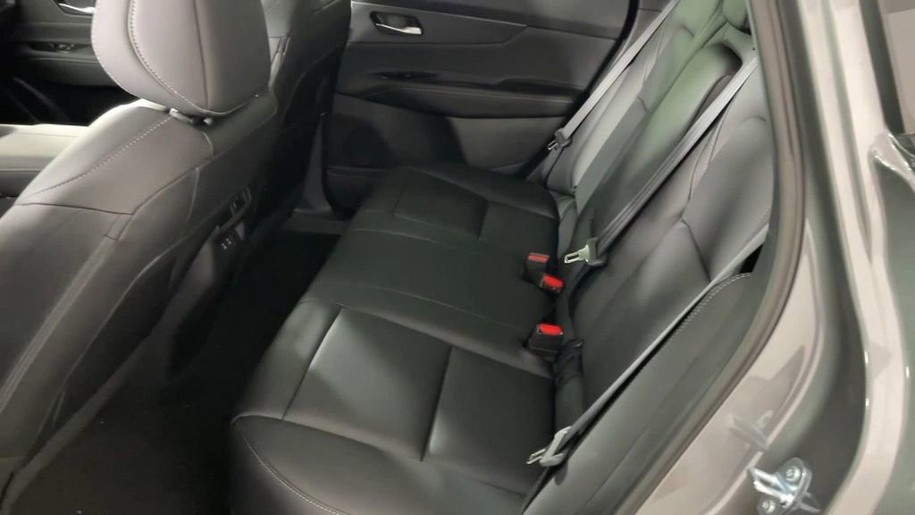 New 2025 Nissan Murano SV image 13