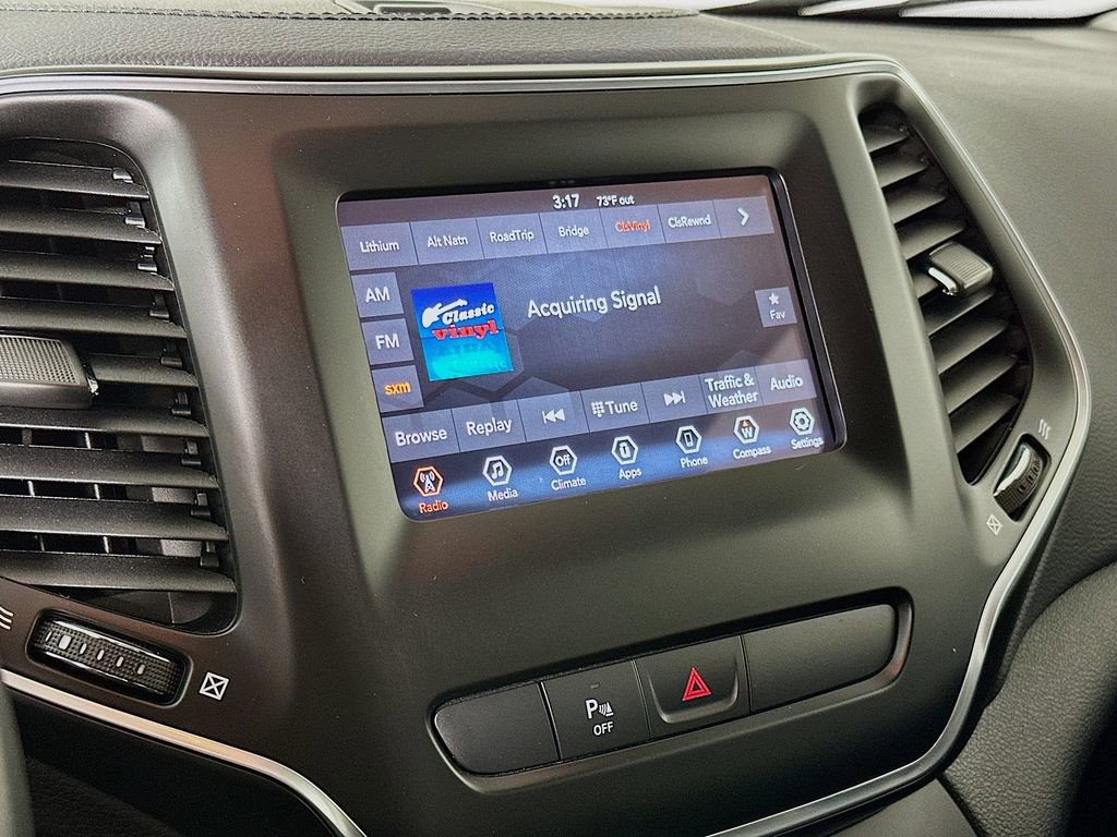 Certified 2020 Jeep Cherokee Latitude Plus image 21