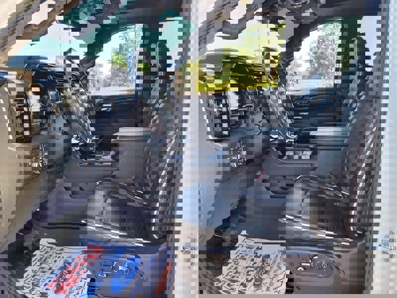 Used 2024 GMC Sierra 1500 AT4X image 6