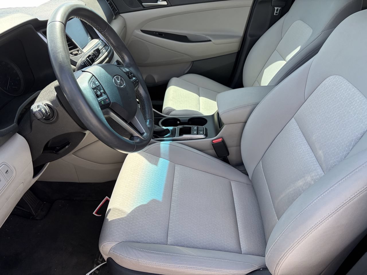 Used 2018 Hyundai Tucson Value w/ Cargo Package FWD image 7