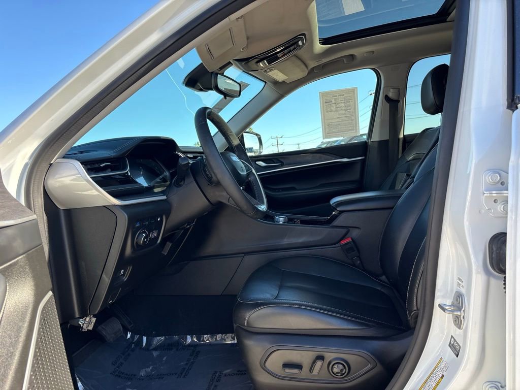 Used 2022 Jeep Grand Cherokee Limited 4xe image 10