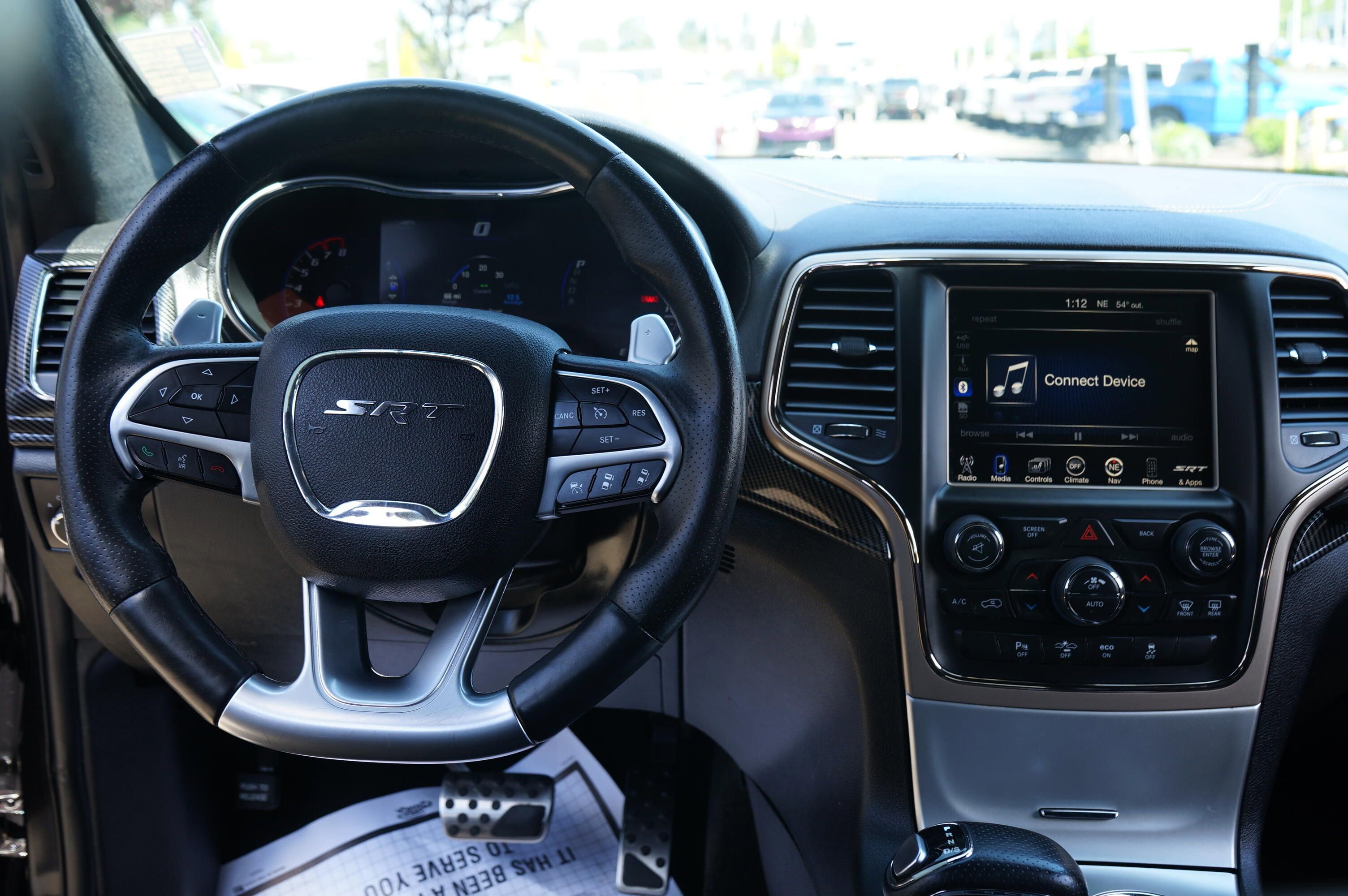Used 2015 Jeep Grand Cherokee SRT w/ Luxury Group II AWD/4WD image 20