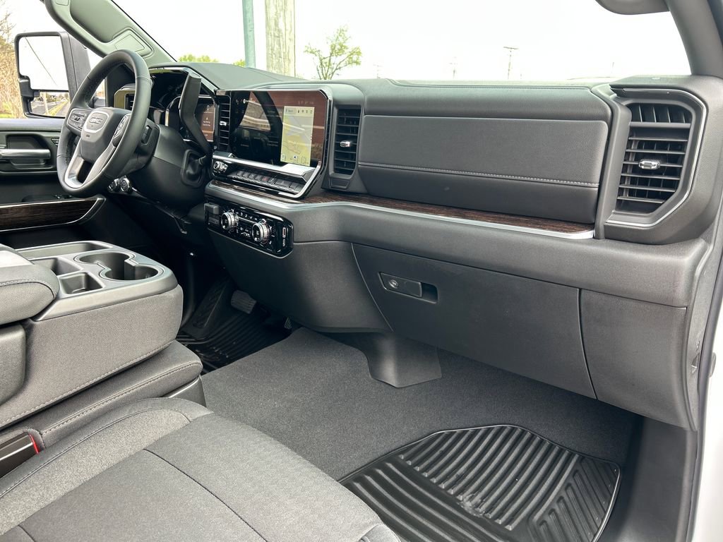New 2026 GMC Sierra 2500 SLE image 35