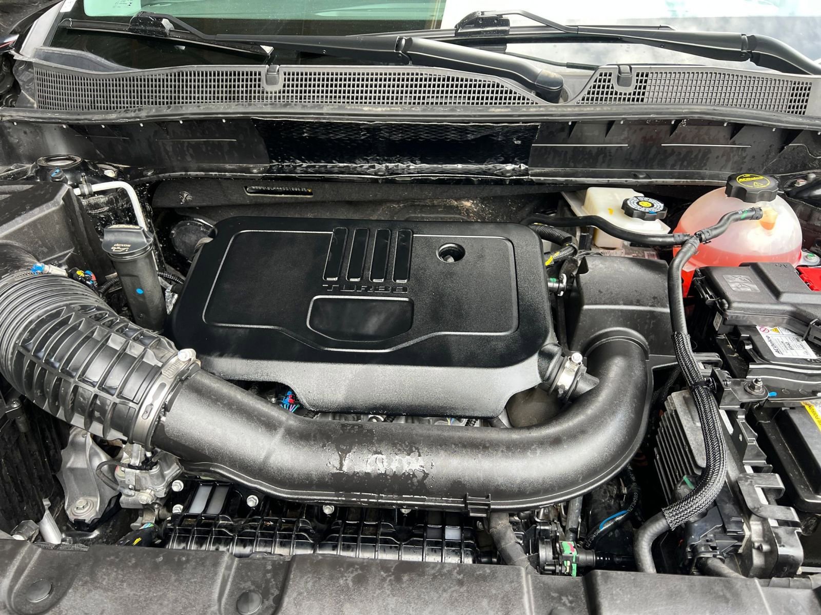 Used 2025 Chevrolet Blazer LT image 32