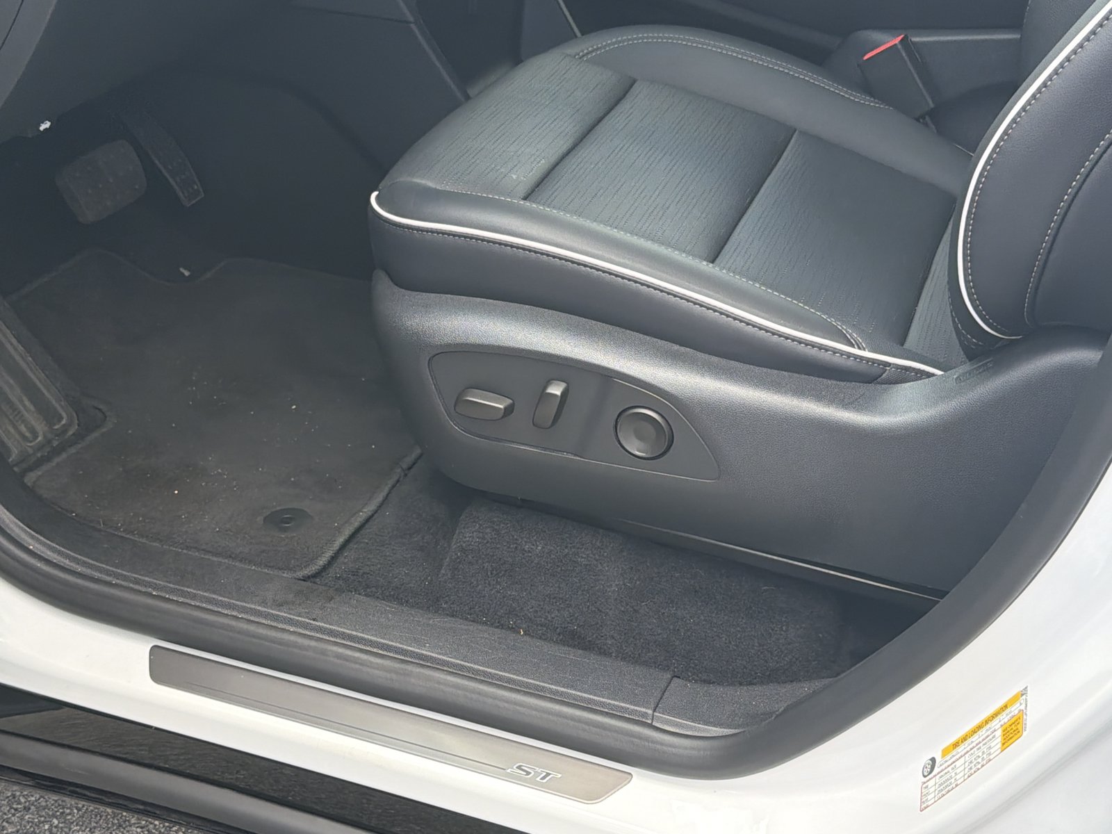 Used 2026 Buick Enclave Sport Touring FWD image 12