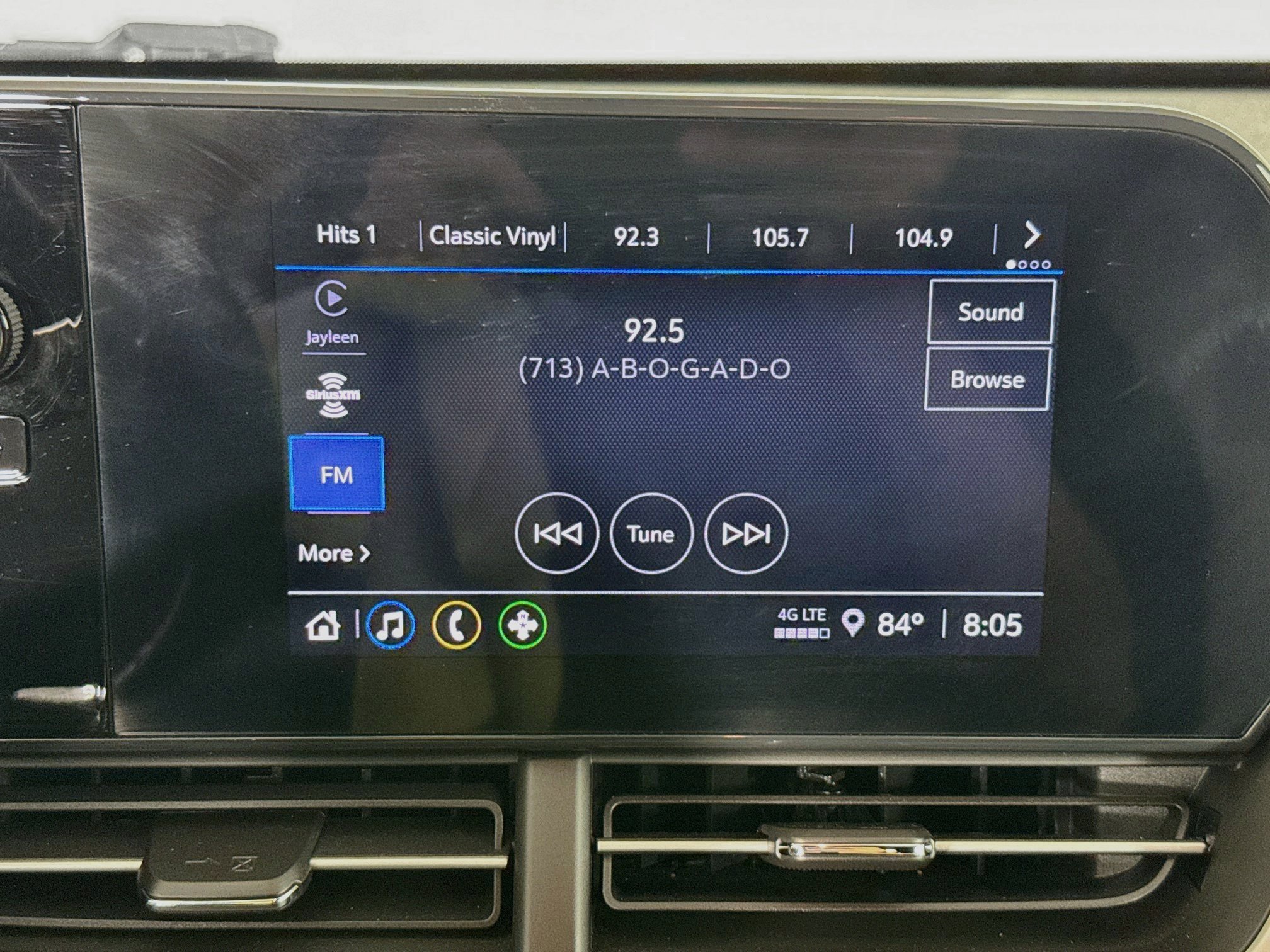 Used 2024 Chevrolet Trax RS FWD image 16