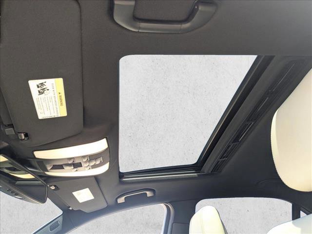 Used 2014 Mercedes-Benz E 350 Sedan image 16