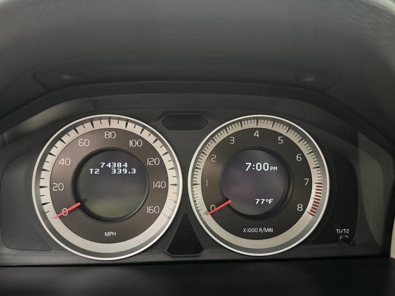 Used 2013 Volvo XC70 3.2 image 26