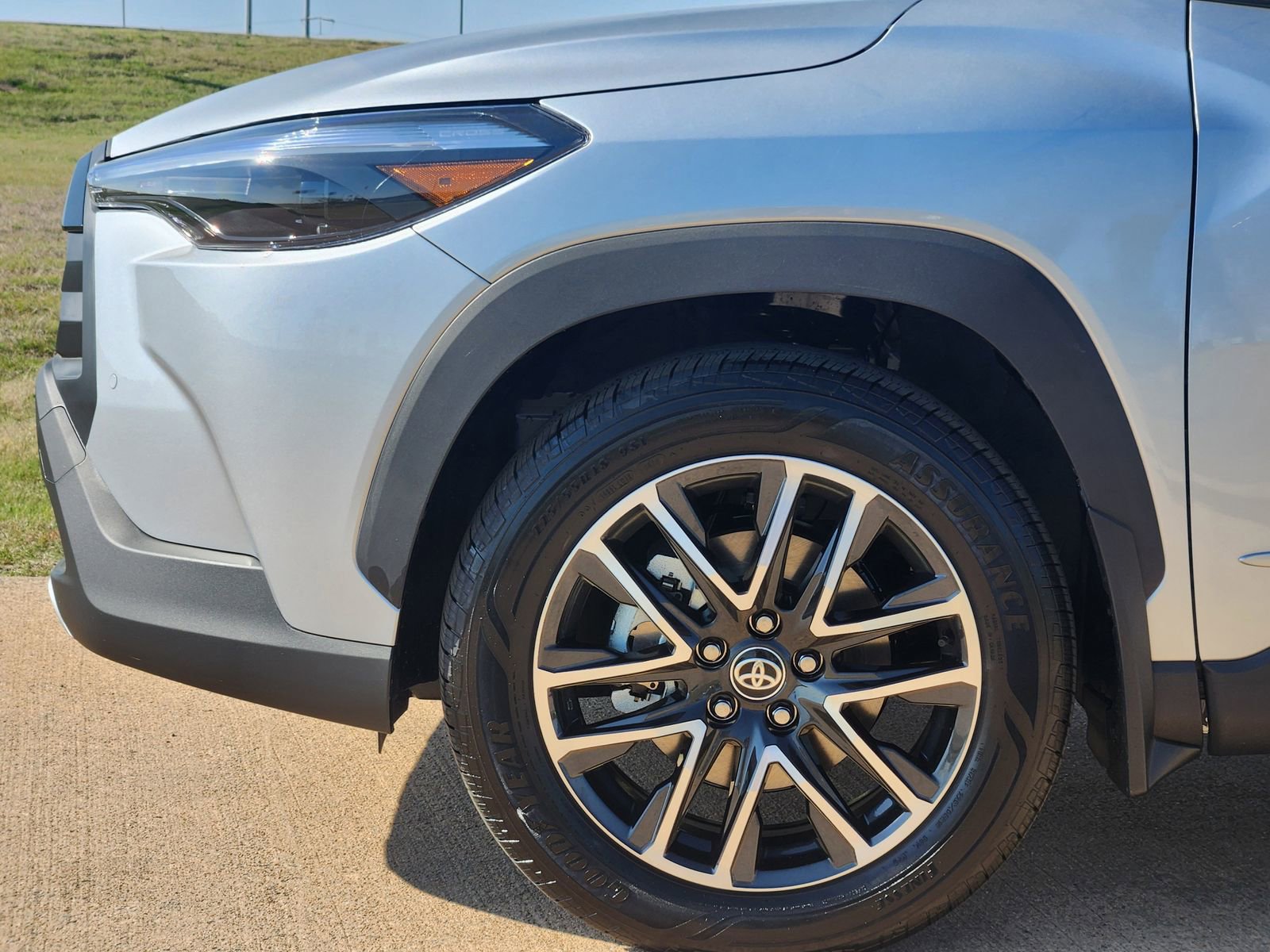 New 2026 Toyota Corolla Cross XLE w/ Convenience Package image 15