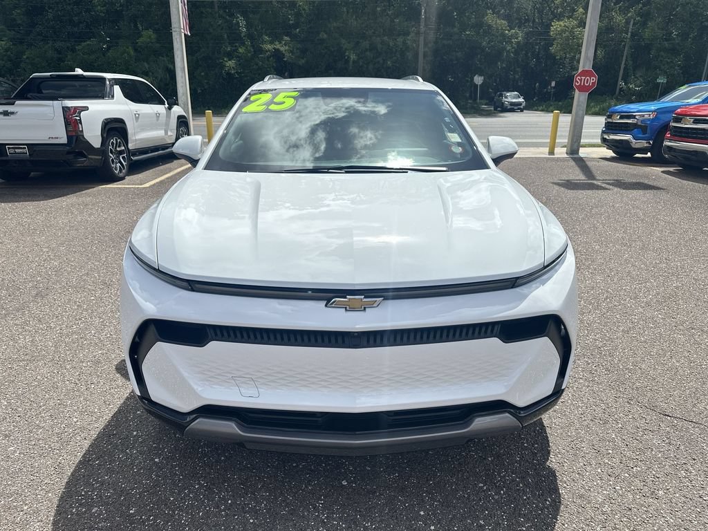 Used 2025 Chevrolet Equinox EV LT AWD/4WD image 11