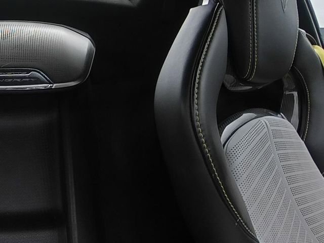 Used 2022 Chevrolet Corvette Stingray Premium Conv w/ Z51 Performance Package RWD image 23