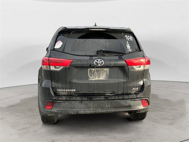 Used 2018 Toyota Highlander XLE image 4