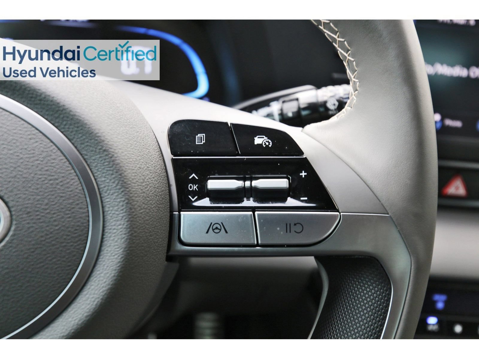 Used 2025 Hyundai Elantra Sport FWD image 19