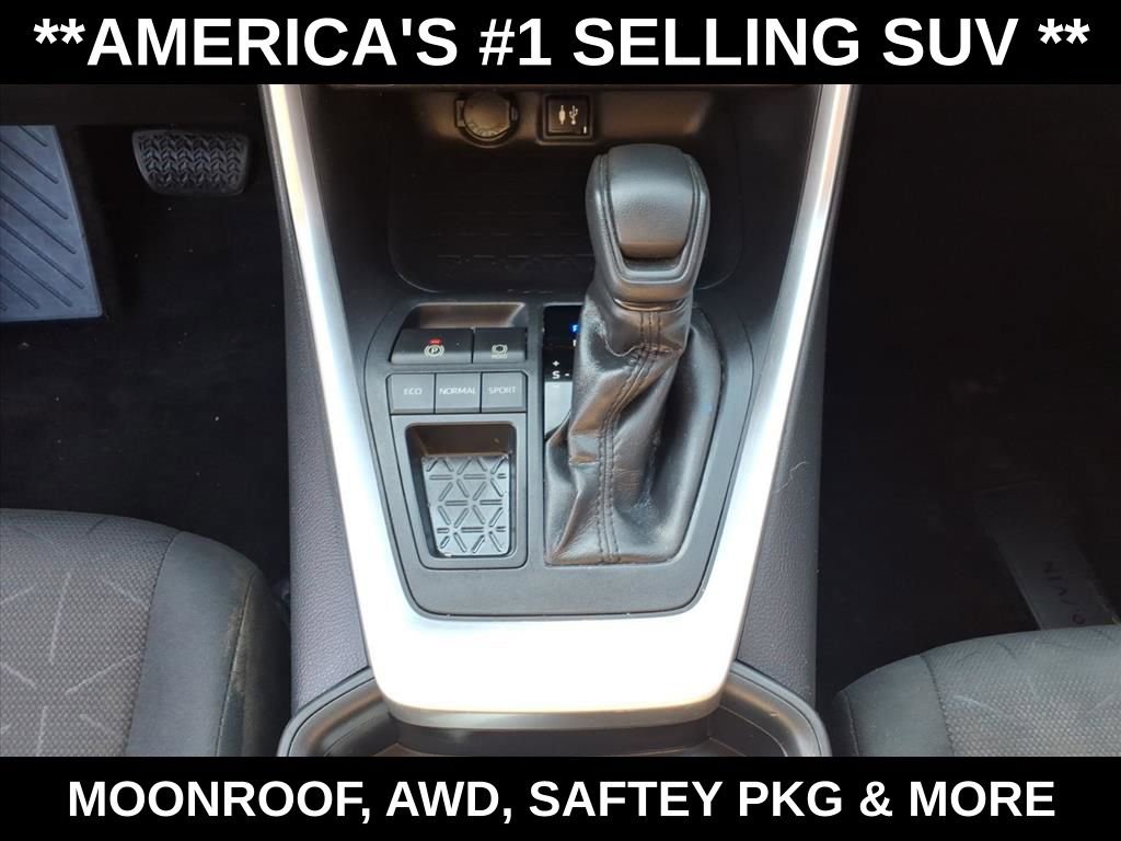 Used 2019 Toyota RAV4 XLE w/ Convenience Package FWD image 25