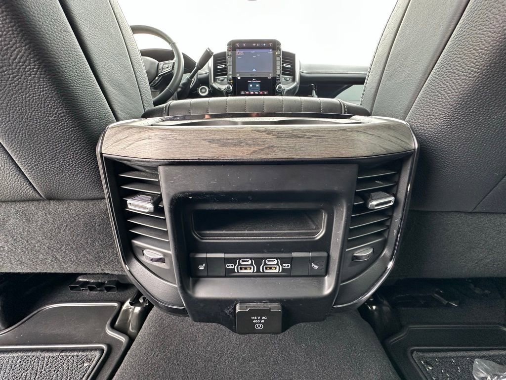 Used 2025 RAM 2500 Limited AWD/4WD image 6