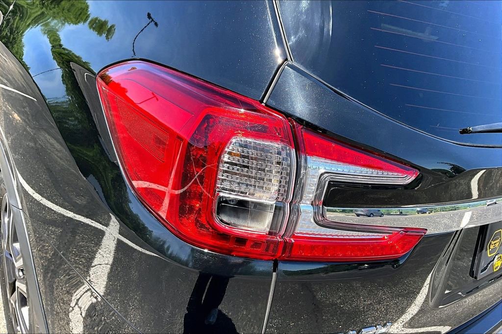 Used 2023 Subaru Ascent Limited w/ Technology Package AWD/4WD image 23
