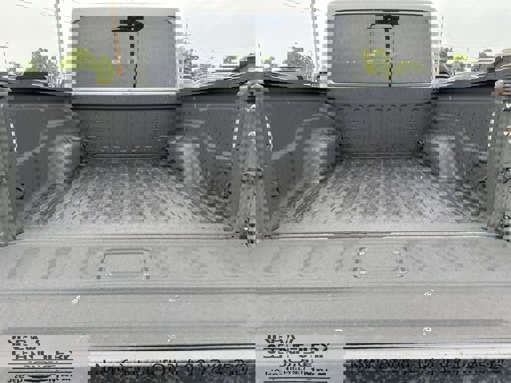 Used 2021 Jeep Gladiator Overland w/ Popular Equipment Package image 7