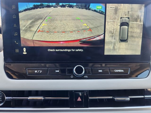 Used 2025 Mitsubishi Outlander SE image 17