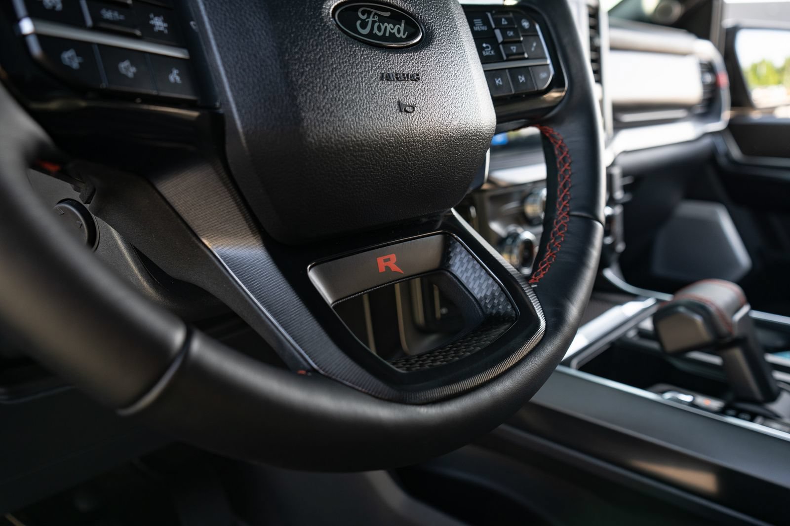 Used 2025 Ford F150 Raptor w/ Equipment Group 803A Raptor R AWD/4WD image 34