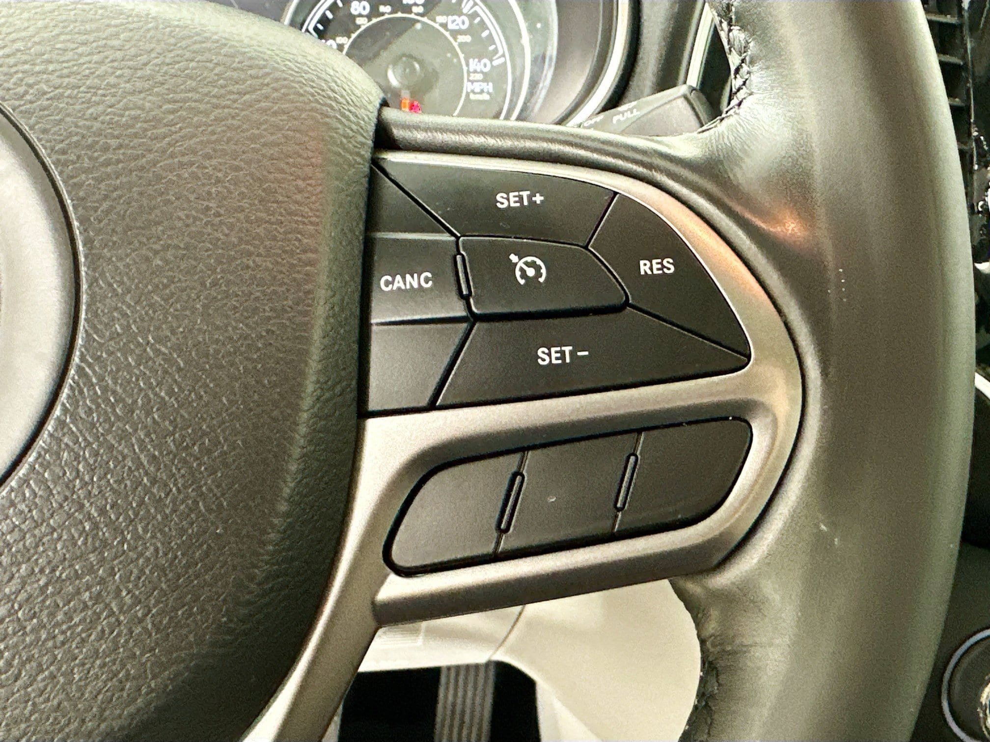 Used 2020 Jeep Cherokee Limited AWD/4WD image 14