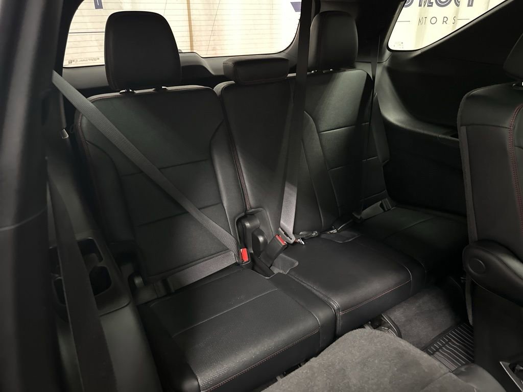 Used 2025 Chevrolet Traverse RS w/ LPO, Floor Liner Package AWD/4WD image 22