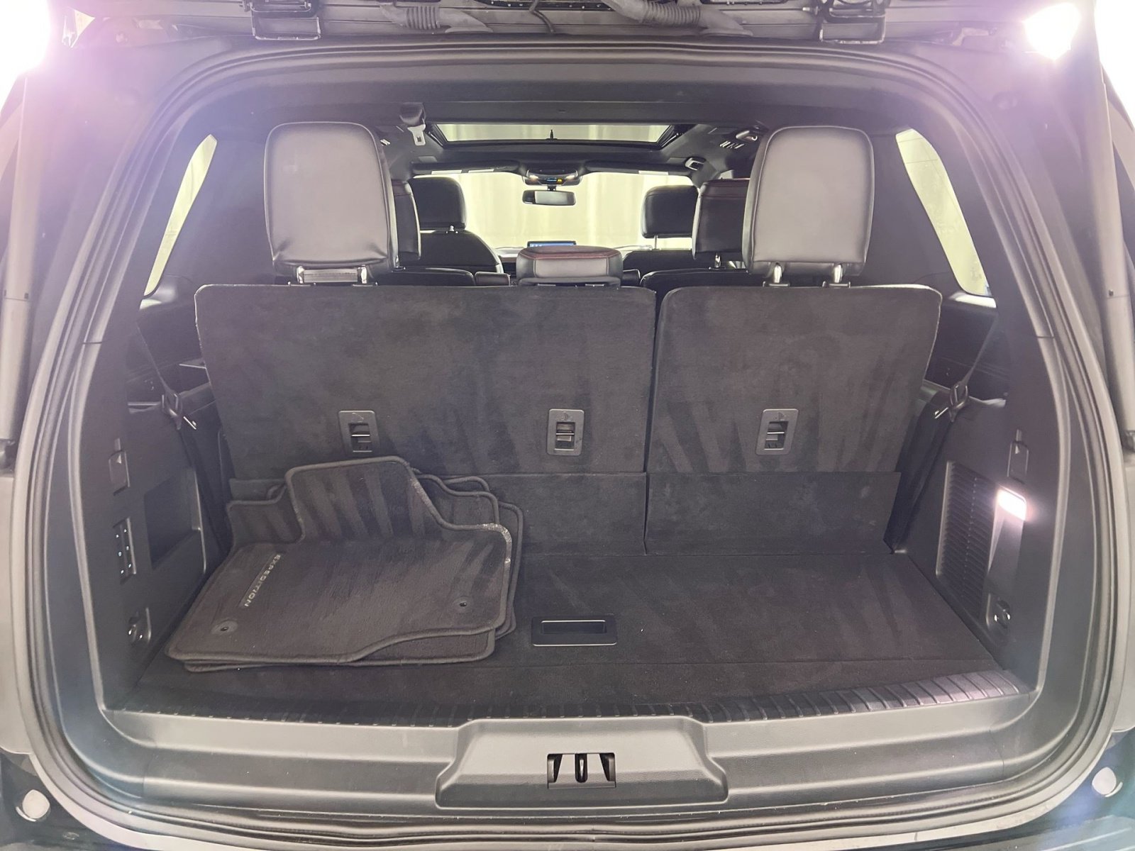 Used 2023 Ford Expedition Limited image 29