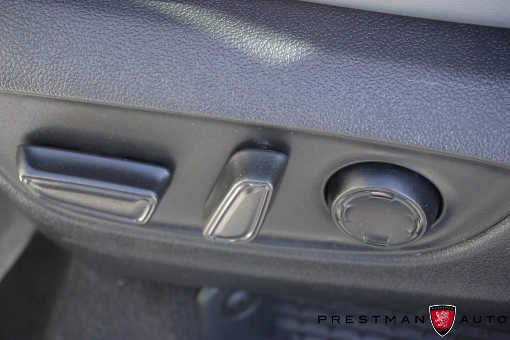 Used 2024 Toyota Sienna XLE AWD/4WD image 25