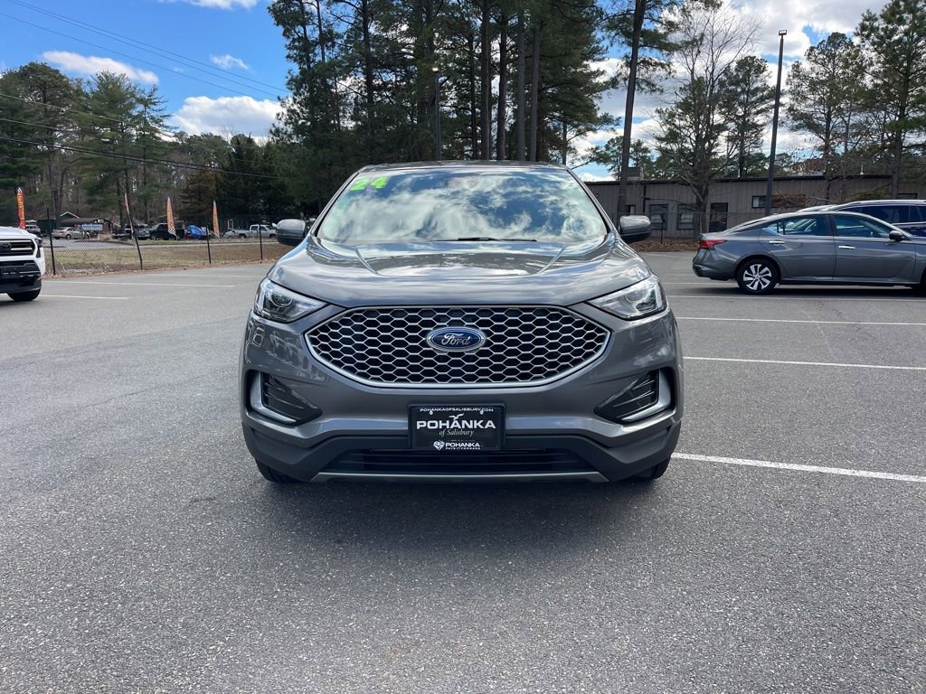 Used 2024 Ford Edge SEL image 3