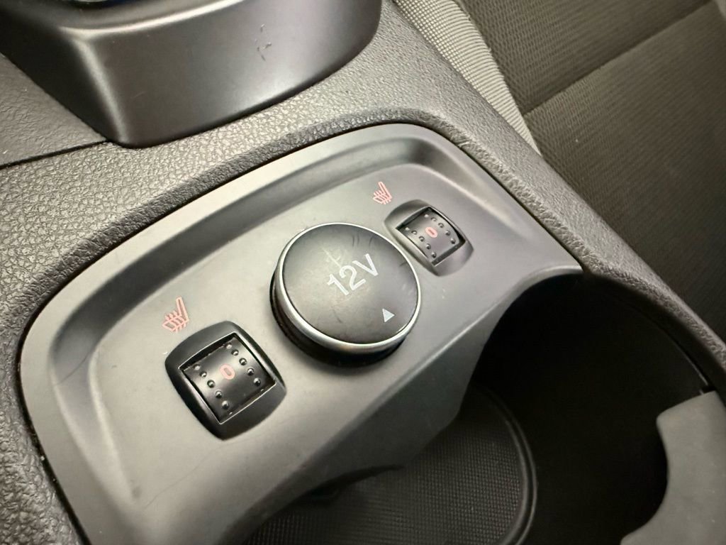 Used 2014 Ford Focus SE w/ SE Winter Package image 22