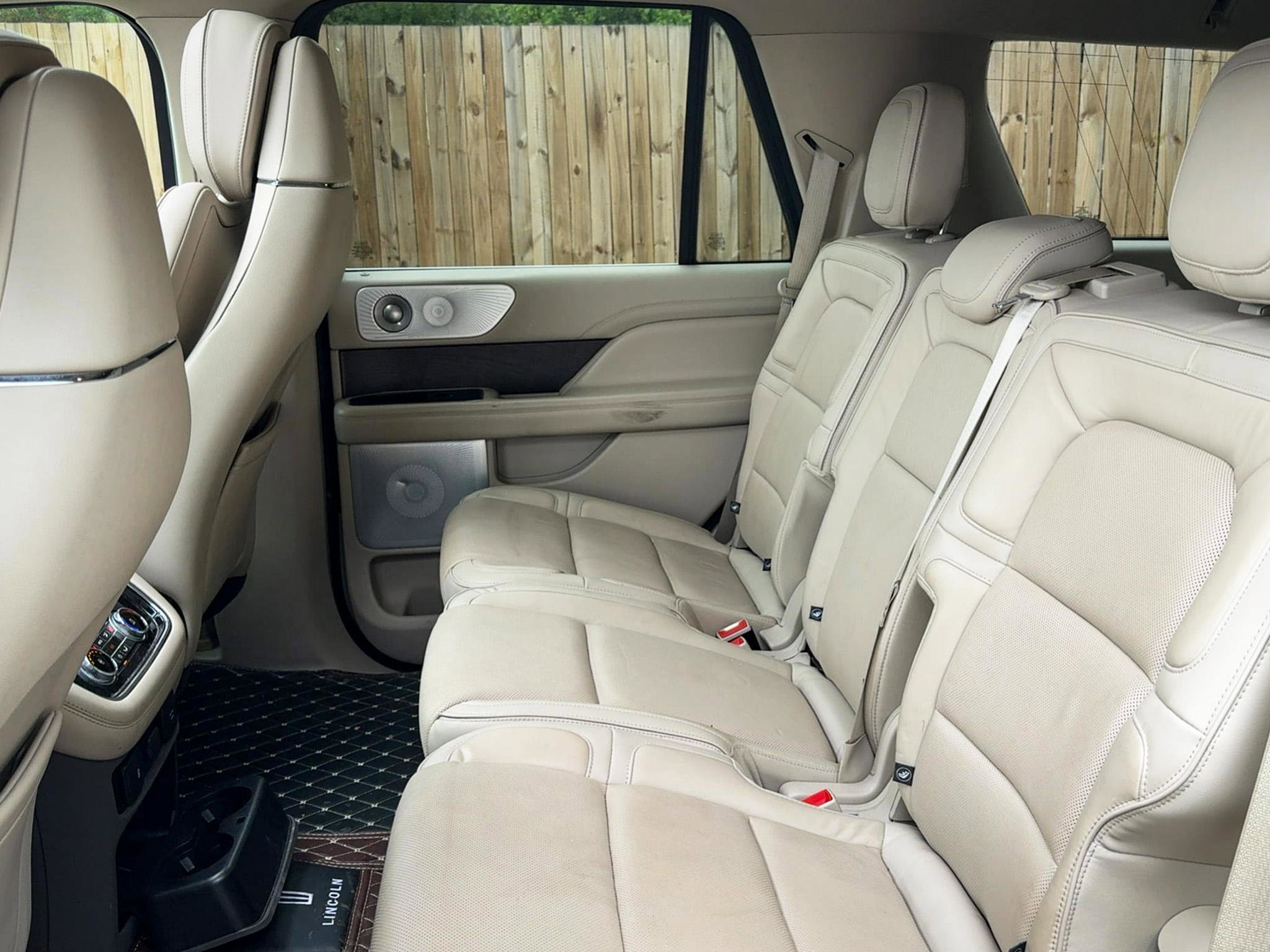 Used 2018 Lincoln Navigator Reserve AWD/4WD image 20