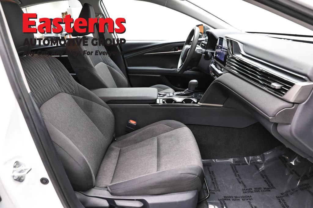Used 2025 Toyota Camry LE FWD image 24
