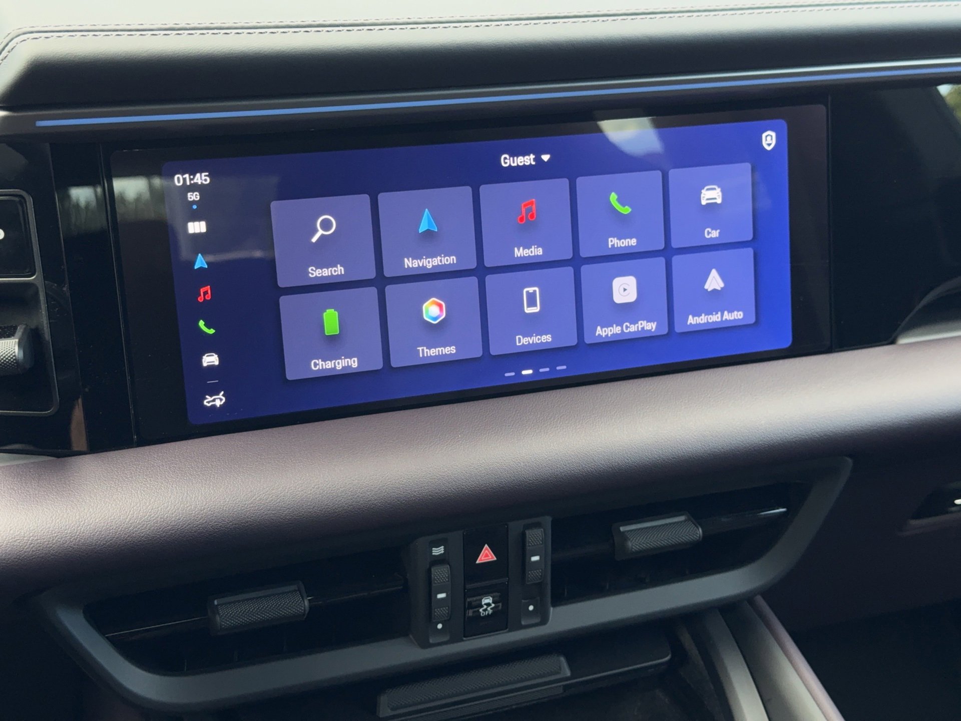 Used 2025 Porsche Macan Electric image 18