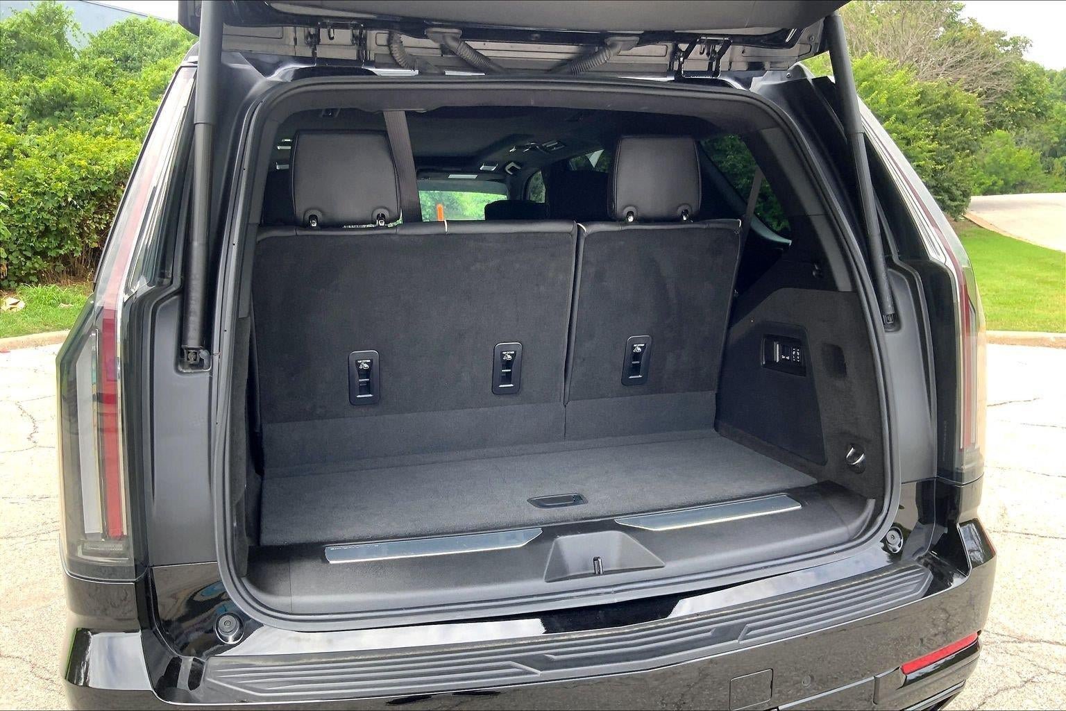 Certified 2025 Cadillac Escalade Sport Platinum AWD/4WD image 4