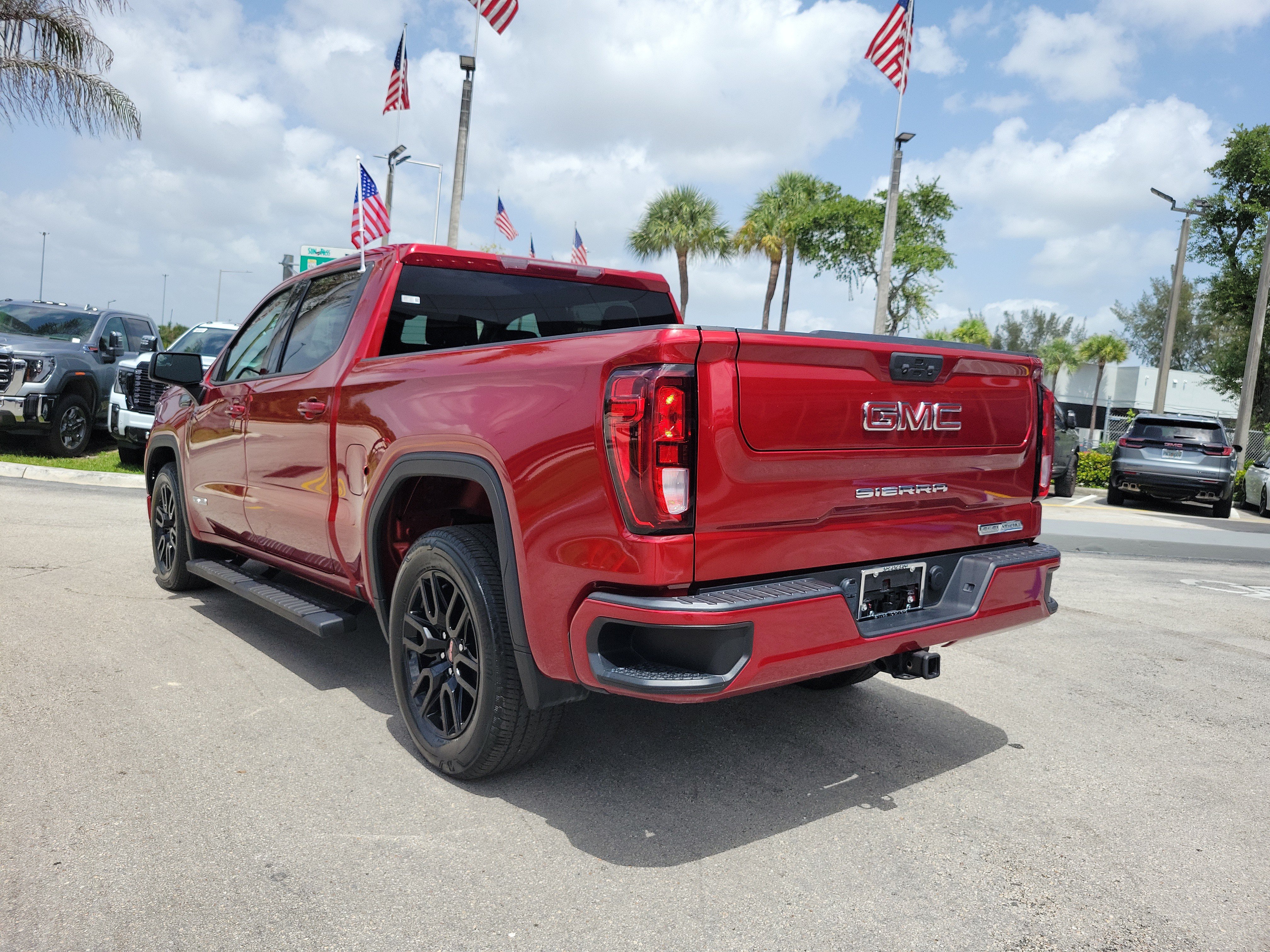 Used 2023 GMC Sierra 1500 Elevation RWD image 7