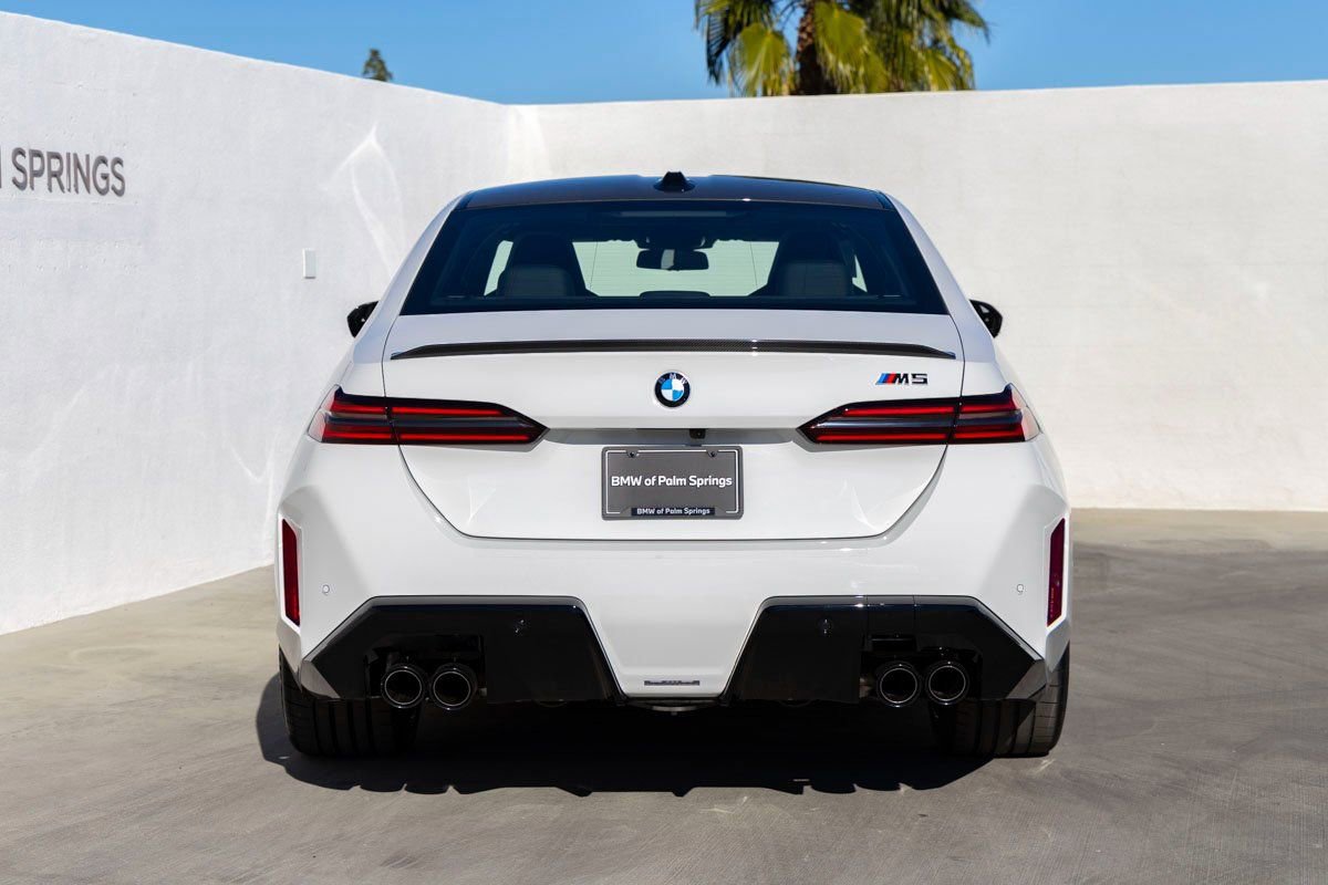 New 2026 BMW M5 w/ Carbon Package image 7