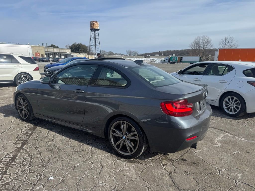 Used 2015 BMW M235i Coupe image 4
