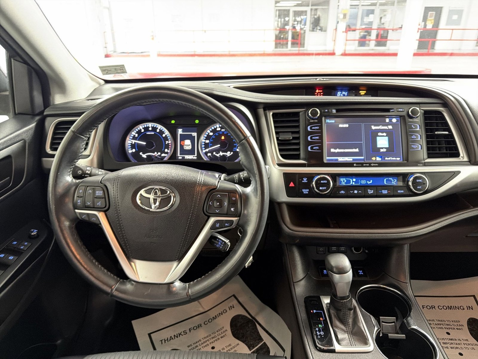 Used 2017 Toyota Highlander Plus image 16