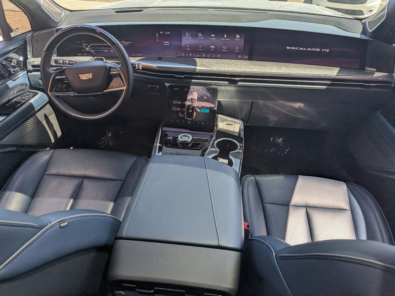 Certified 2025 Cadillac Escalade IQ Luxury 2 AWD/4WD image 12
