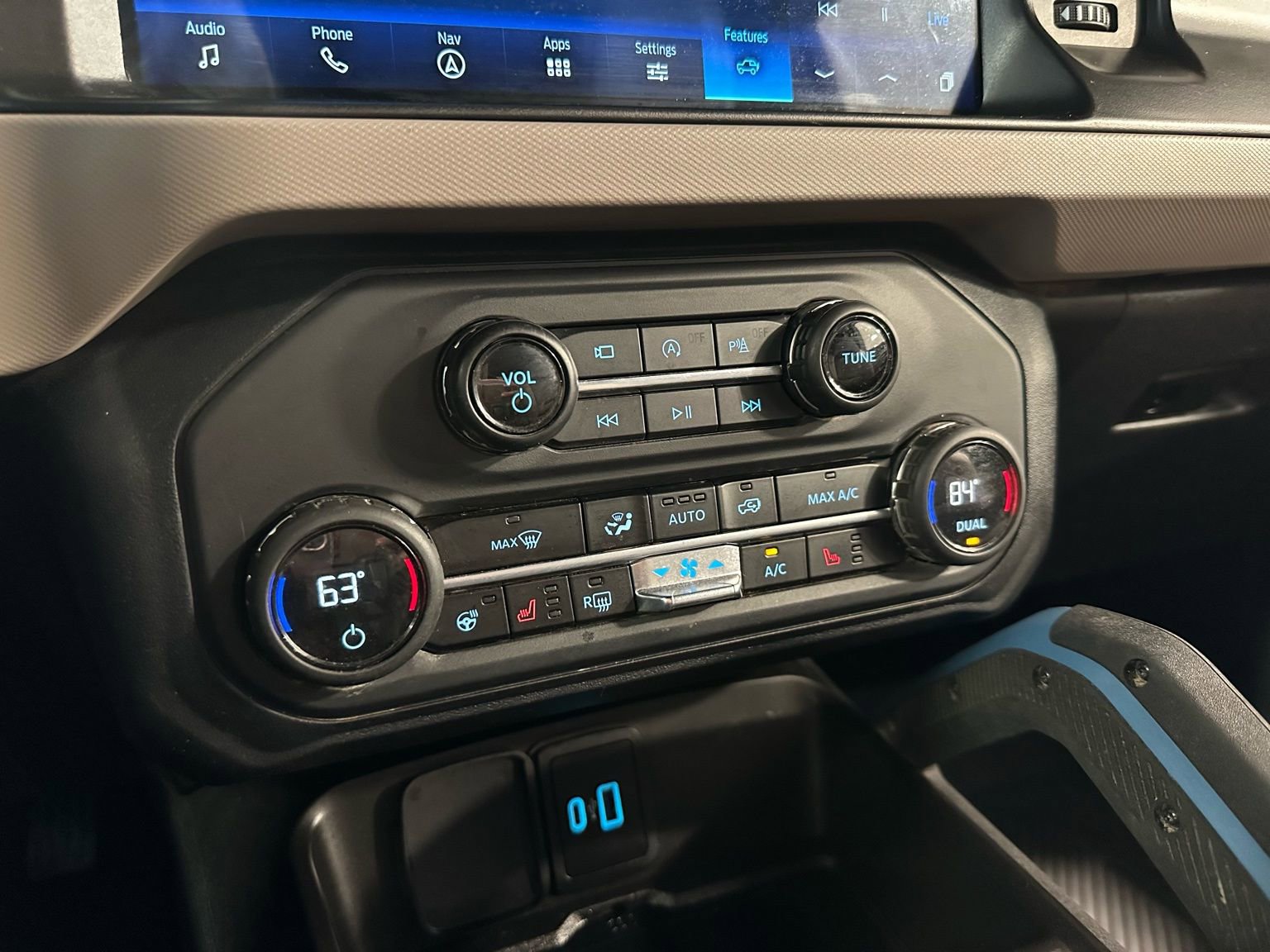 Used 2023 Ford Bronco Wildtrak image 29