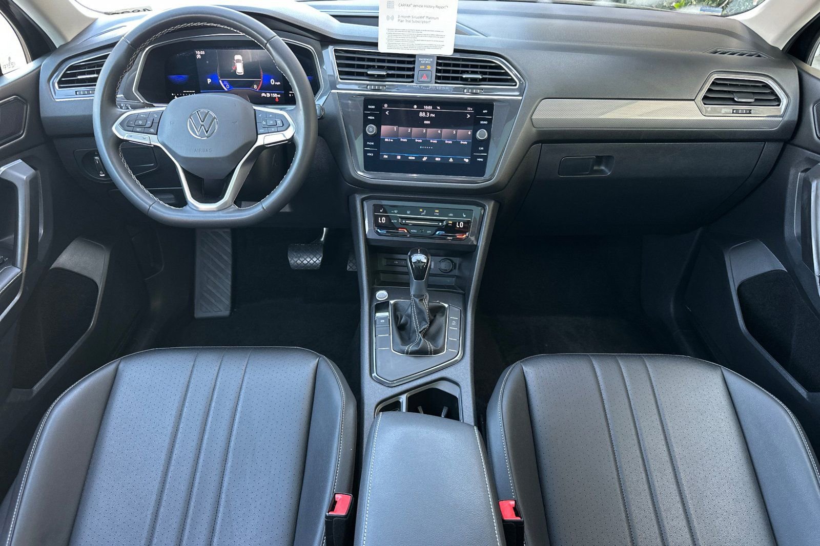Used 2023 Volkswagen Tiguan SE w/ Panoramic Sunroof Package FWD image 13