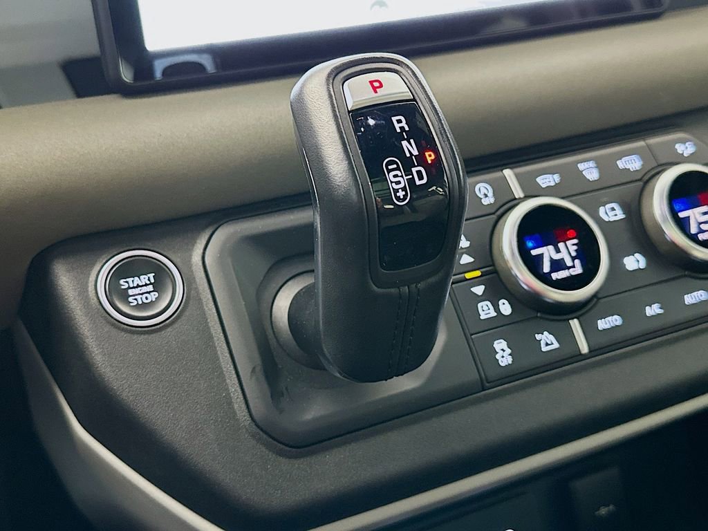 Used 2022 Land Rover Defender 110 X-Dynamic SE image 22