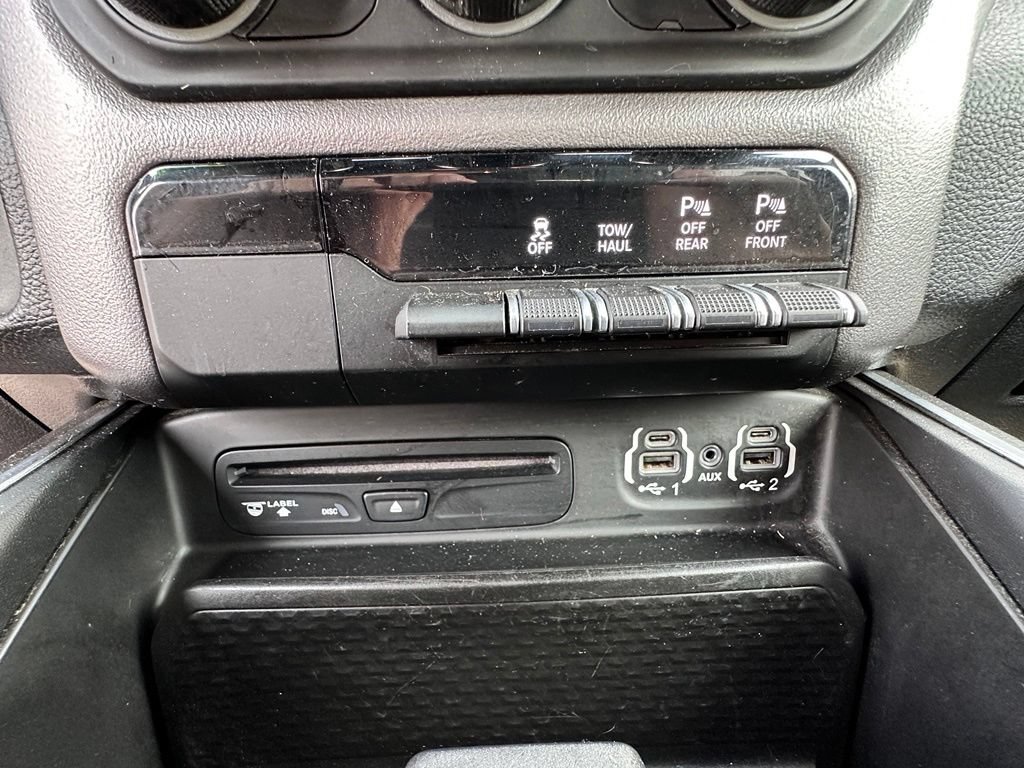Used 2019 RAM 1500 Big Horn AWD/4WD image 38